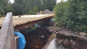 CUPLOK formställning samt stålbalk HE500A.