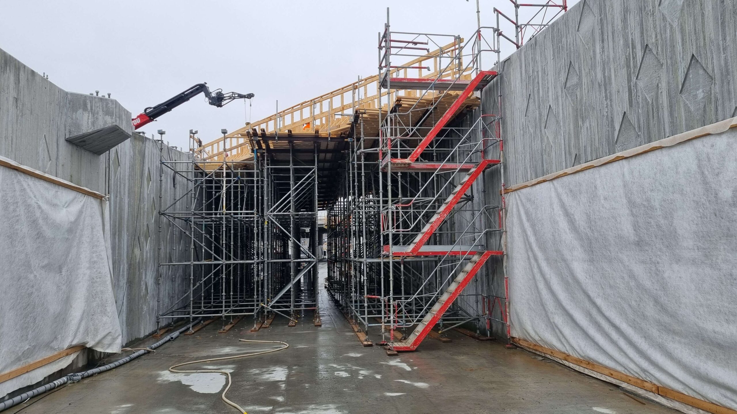 CUPLOK formställning samt träbågar